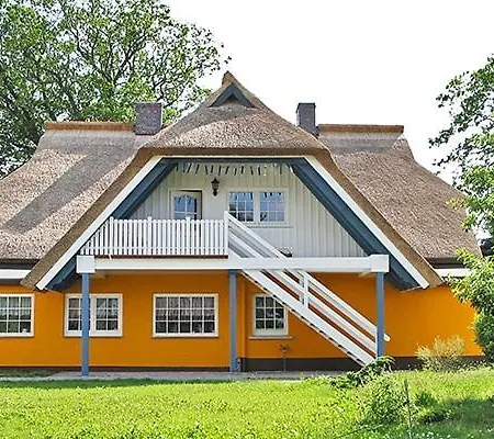 Brise - Ahabs Kajuete Apartment Wieck