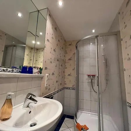 Brise - Ahabs Kajuete